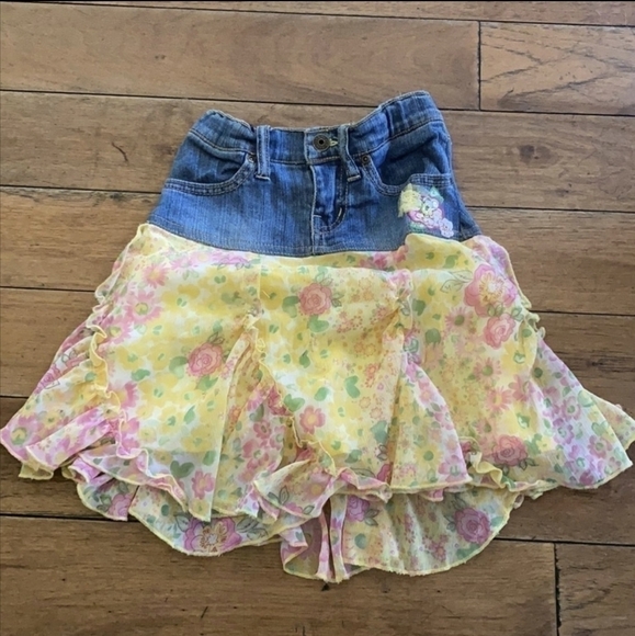𝅺3 for $20 🎉 THE CHILDRENS PLACE Denim Skirt - Picture 1 of 1